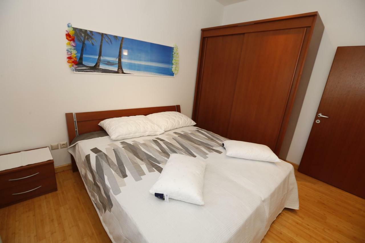 Apartment Bojan With Terrace And Sea View Baška Exterior foto